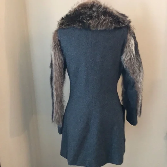 Fabulous Vintage 1960s Wool and Fur coat - Picture 5 of 10